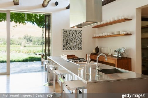 Quand la cuisine donne sur la terrasse